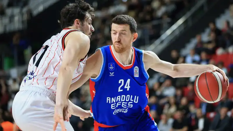 Euroleague'de Anadolu Efes’in Şampiyonluk Yolu: Kritik Maç İçin Hazırlıklar