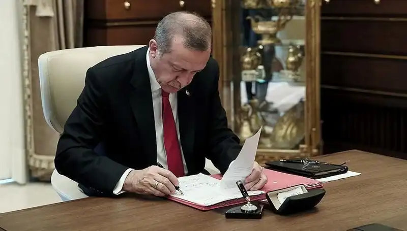: Cumhurbaşkanı'ndan Şaşırtan Karar: 9 Hükümlüyü Affetti