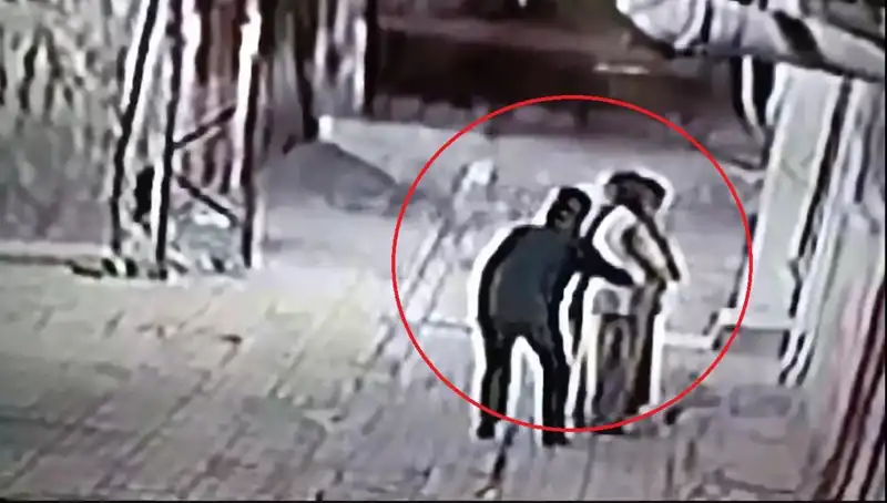Kapkaççılara yönelik operasyon: Polisler pazarcı ve simitçi kılığına girdi