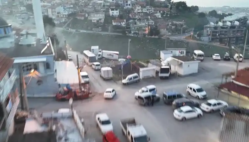 İzmir'de Olağanüstü Operasyon: 99 Gözaltı ve İnanılmaz Gelişmeler