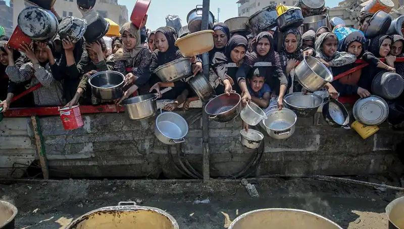 Gazze'de Açlık Kamburu: Bebeklerin Hayatı Tehlikede!