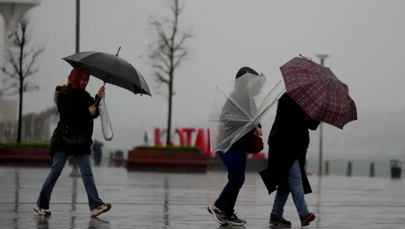 İstanbul'a Ulaşan Kuvvetli Sağanak: Hazırlıklarınızı Yapın!