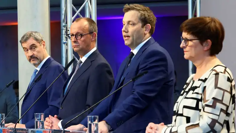 Almanya'da "GroKo" Koalisyonu: SPD Seçimi, CDU/CSU ile Yeni Dönem