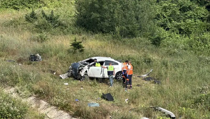 Kuzey Marmara Otoyolu'nda Feci Kaza: Şarampole Devrilen Araçta Korkunç Anlar