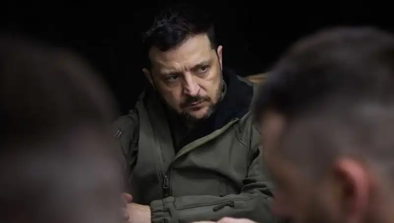 Zelenski'den Şok Açıklama: Rusya Kuzey Kore Yapımı Füze Kullandı!