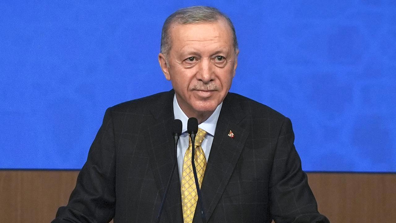 Cumhurbaşkanı Erdoğan'dan Depremzedelere Müjde: Yıl Sonunda Konutlar Teslim Edilecek