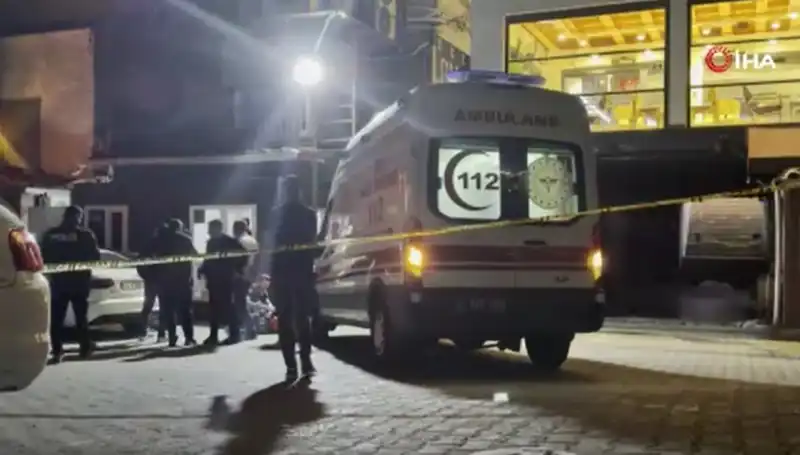 Gece Kulübü Önü: Alacak Verecek Cinayetiyle Şoke Eden Olay!