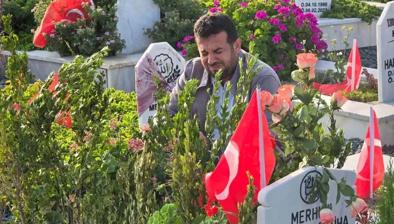Deprem Şehitleri İçin Buruk Bir Bayram: Hatıralar ve Yaslar