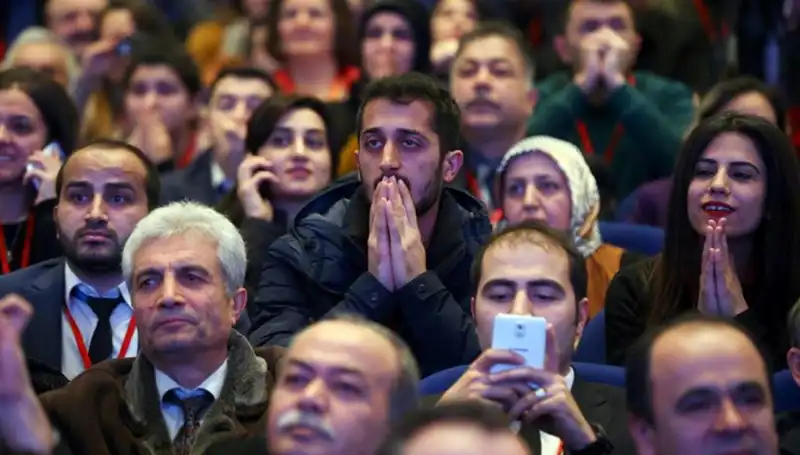 15 Bin Sözleşmeli Öğretmen Ataması: Merakla Beklenen Sınav Tarihleri Açıklandı!
