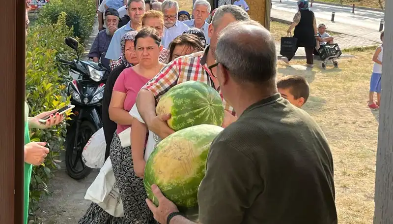 Tarımda Şok Gelişme: Hasat Tahtası Bedavaya Dağıtıldı
